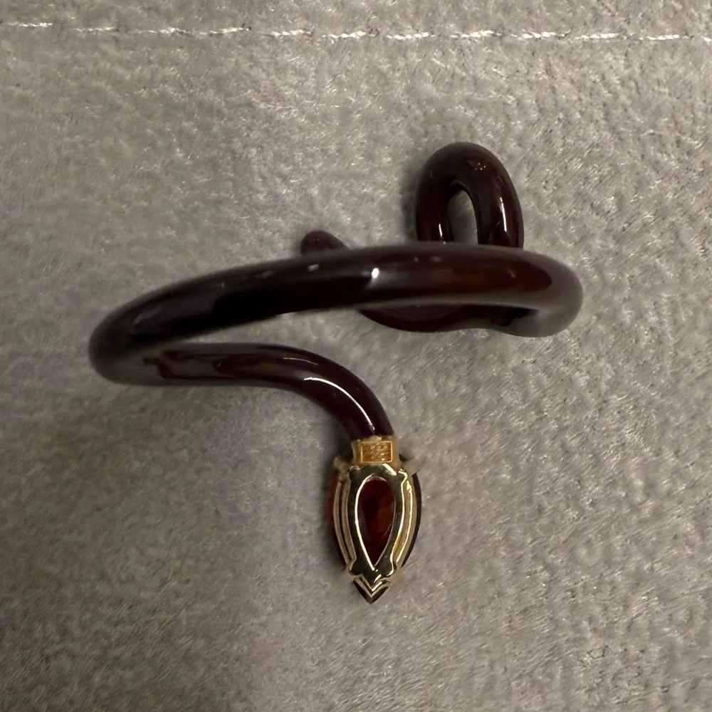 Bea Bongiasca Baby Vine Ring in Cherry Chocolate with Drop Cut Garnet - Picture 4 of 9